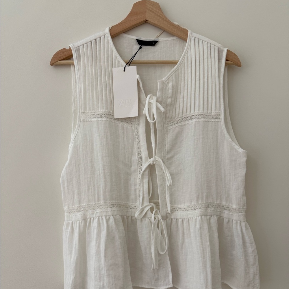 BNWT Zara Lace tie linen top